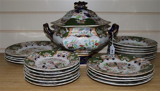A Masons part dinner service
